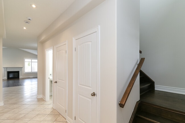 Building Photo - 75 Garbutt Cres