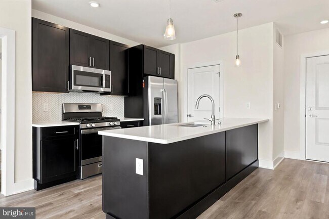 Building Photo - 1148 N 2nd St