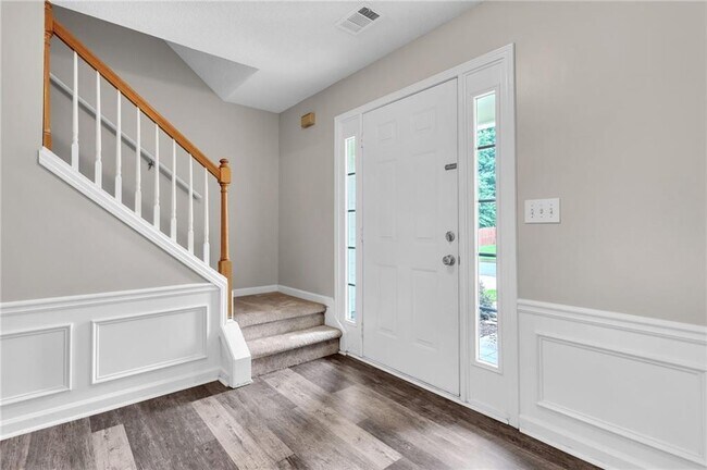 Foto del edificio - 3601 Glenbarrett Ln NE
