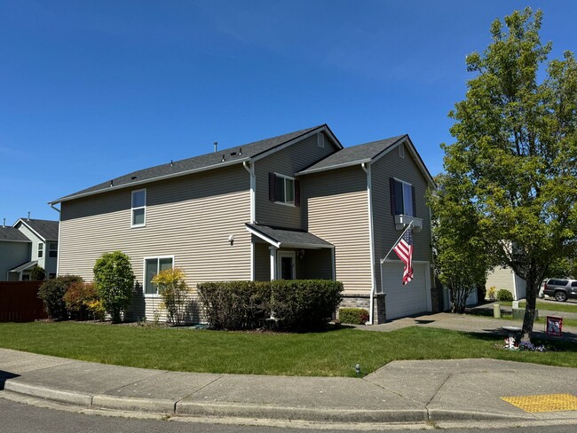 Building Photo - The Ridge at McCormick Woods home.