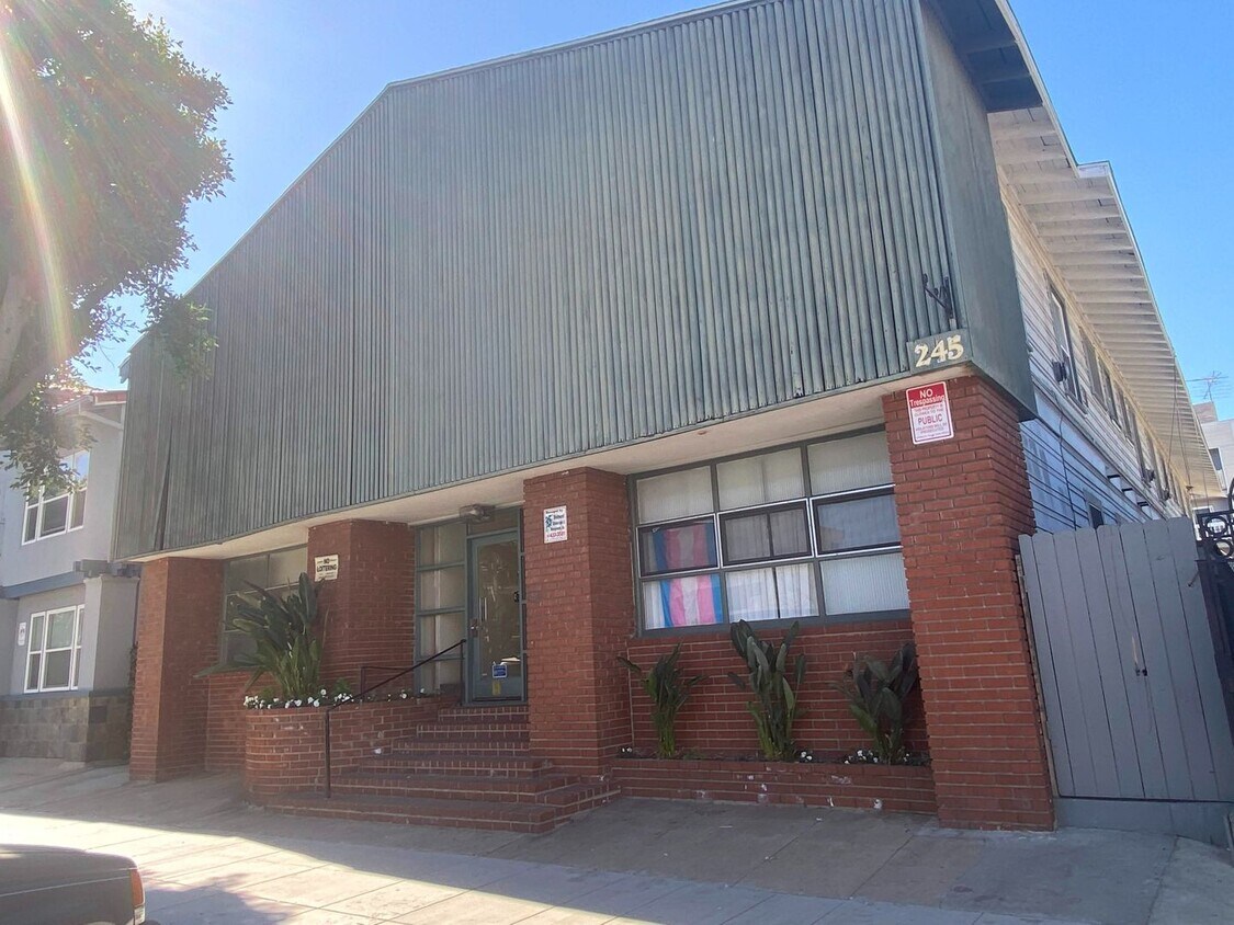 Foto del edificio - 245