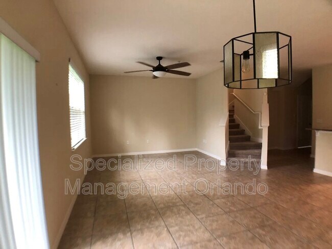 Building Photo - 1512 Scarlet Oak Loop