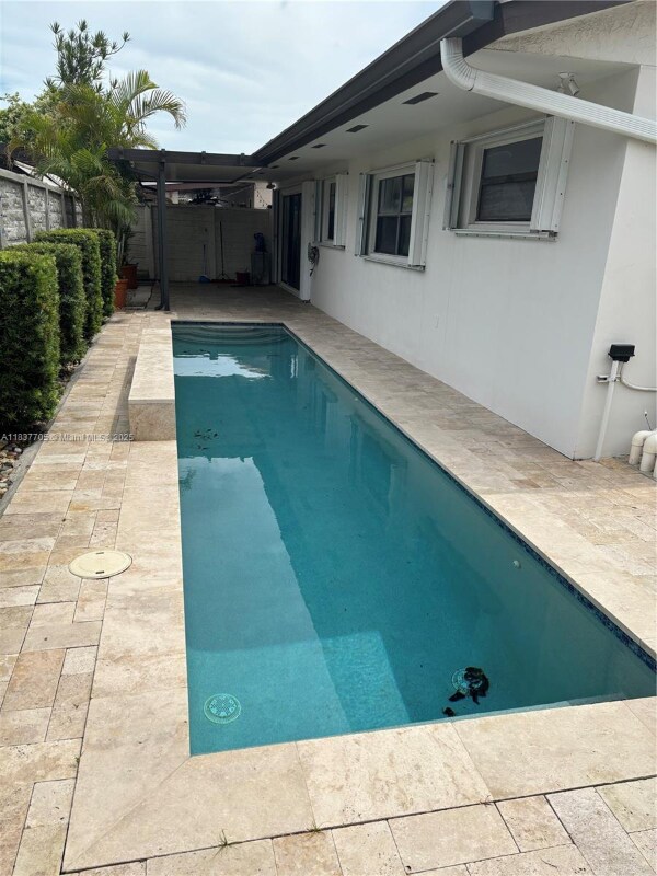 Foto del edificio - 1065 NW 127th Path