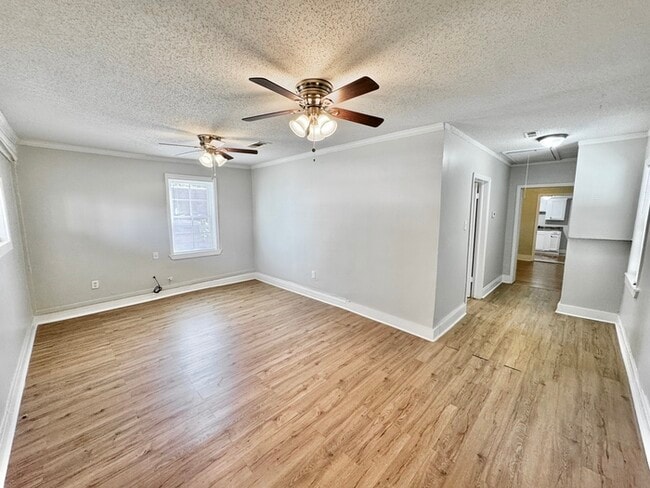 Foto del edificio - 2603 Carnes Ave