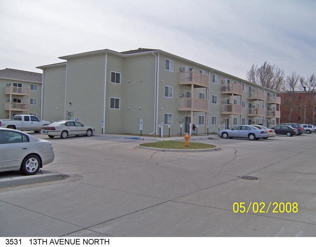 Primary Photo - 3531 13th Ave N