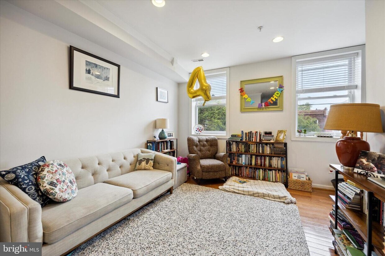 2909 W Girard Ave Unit B, Philadelphia, PA 19130 Apartment for Rent