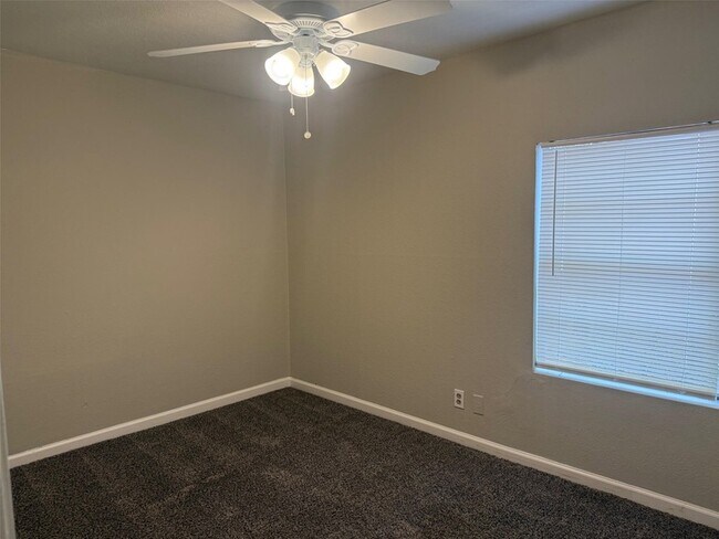 Foto del edificio - 5933 Southgood St