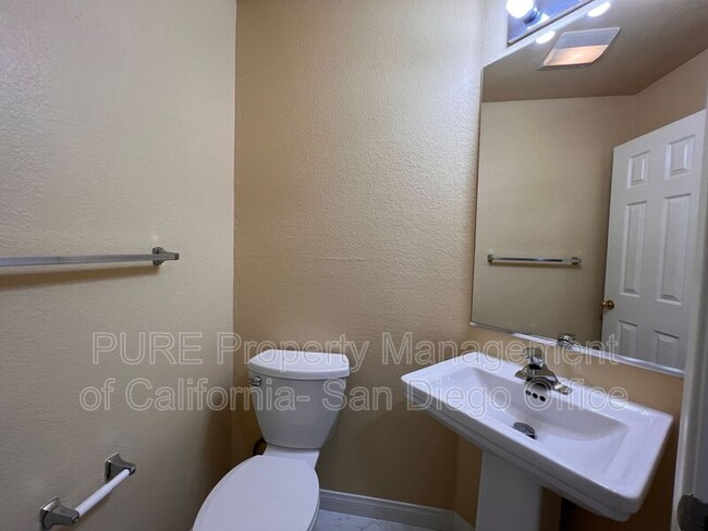 Building Photo - 1252 Pinnacle Peak Dr