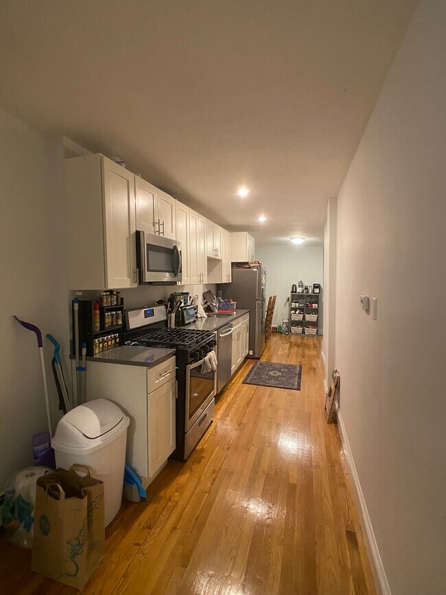 Foto del edificio - 76 Perkins St (Private Bedroom)