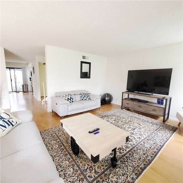 Foto del edificio - 28025 Ridgecove Ct N