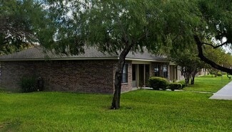 Building Photo - 210 N Eagle Pass St