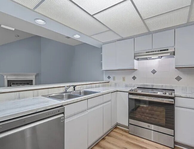 Photo - 6279 Wrightsville Ave Townhome