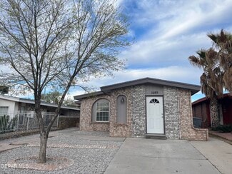 Building Photo - 1689 St Stephen Pl