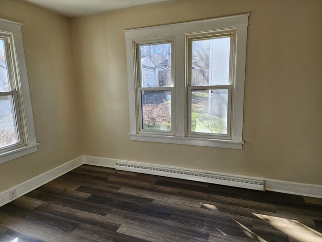 Building Photo - 489 Nimick St