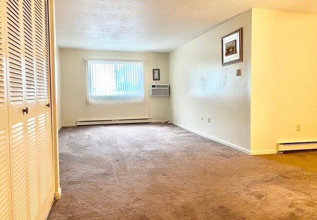 Foto del edificio - 2108 Phillips Rd