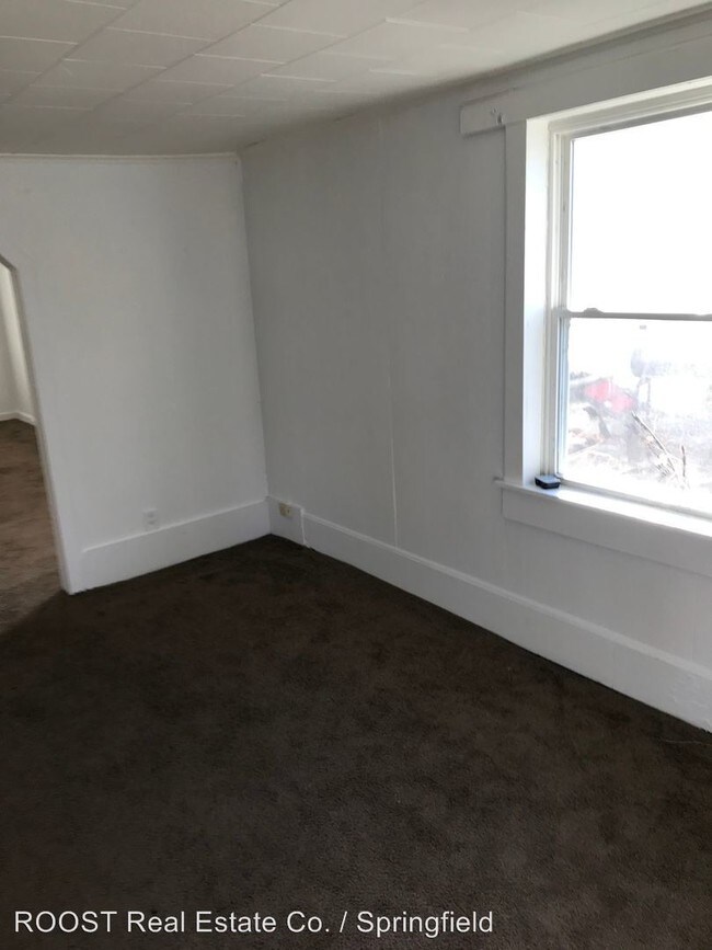 Building Photo - 3 br, 1 bath House - 830 S Isabella St