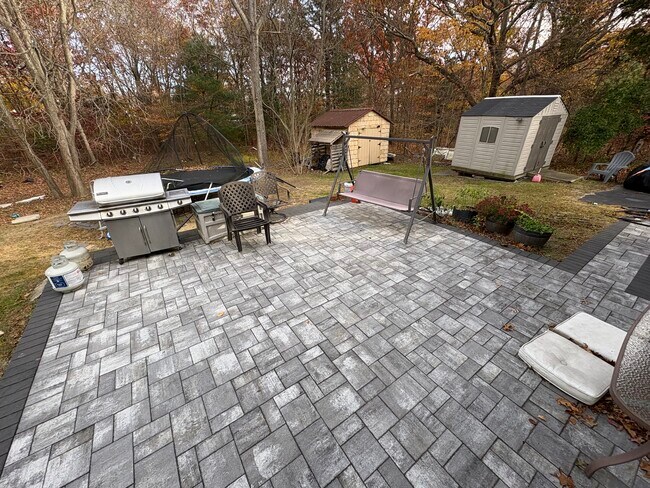 Foto del edificio - 411 Boyle Rd