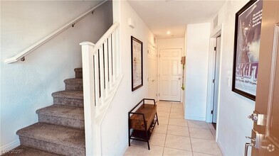 Building Photo - 623 Sedum Ave.
