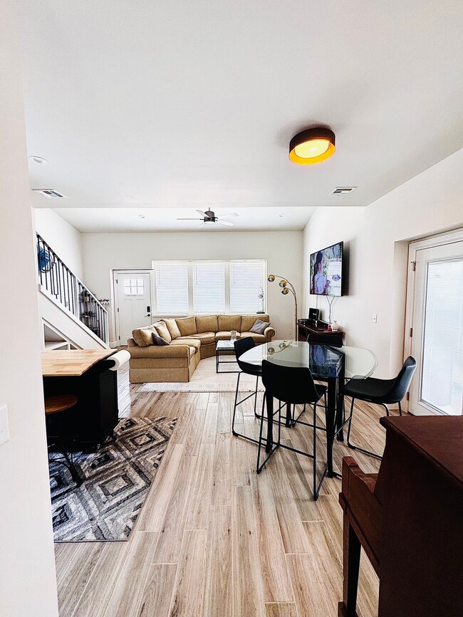Photo - 2721 N Walnut Ave (Oklahoma City, OK) House