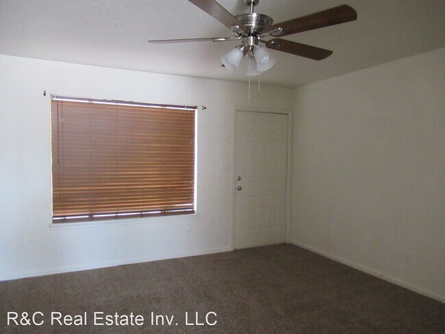 Building Photo - 3 br, 2 bath House - 309 W. Pinon Ave.