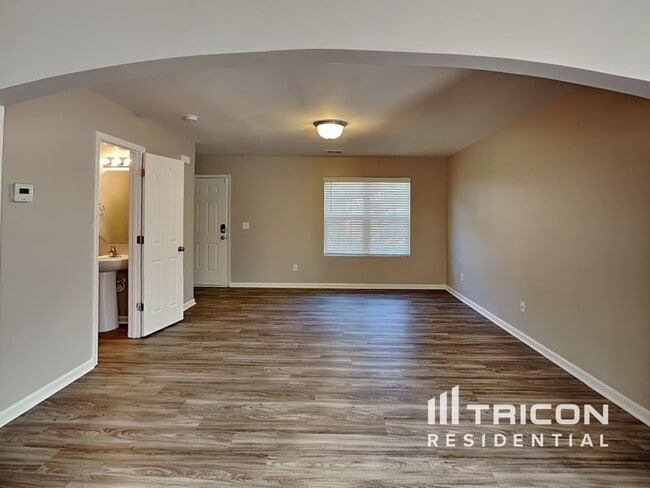 Building Photo - 4912 Magnasco Ln
