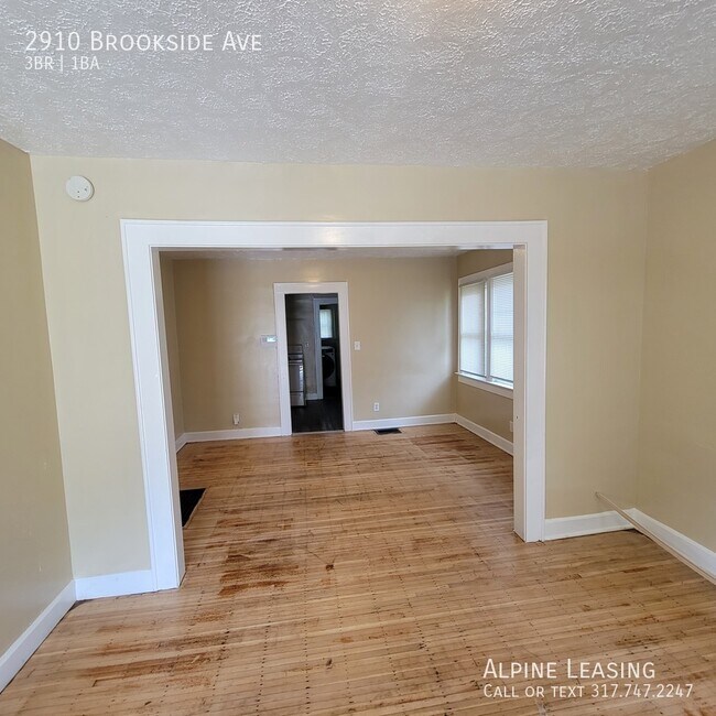 Building Photo - 2910 E Brookside Ave