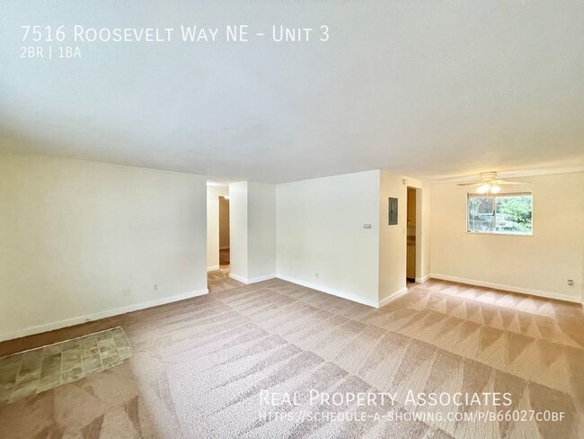 Building Photo - Spacious 2-bed/1-Bath Close to Green Lake!...