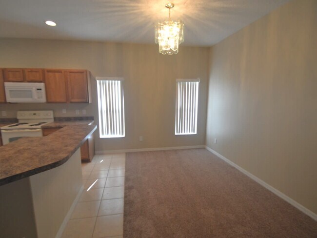Building Photo - 5729 Ansley Way