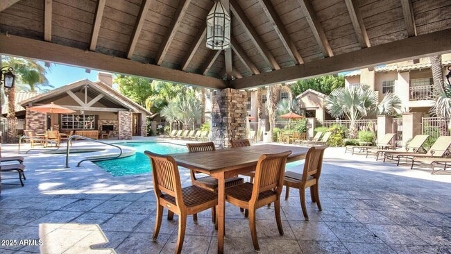 Foto del edificio - 14145 N 92nd St