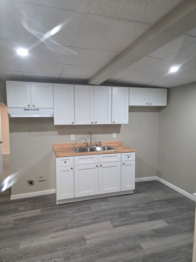 Building Photo - Baughman Ave