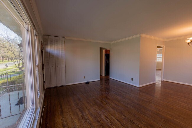 Building Photo - 4 br, 2 bath House - 3106 Klonway Dr.