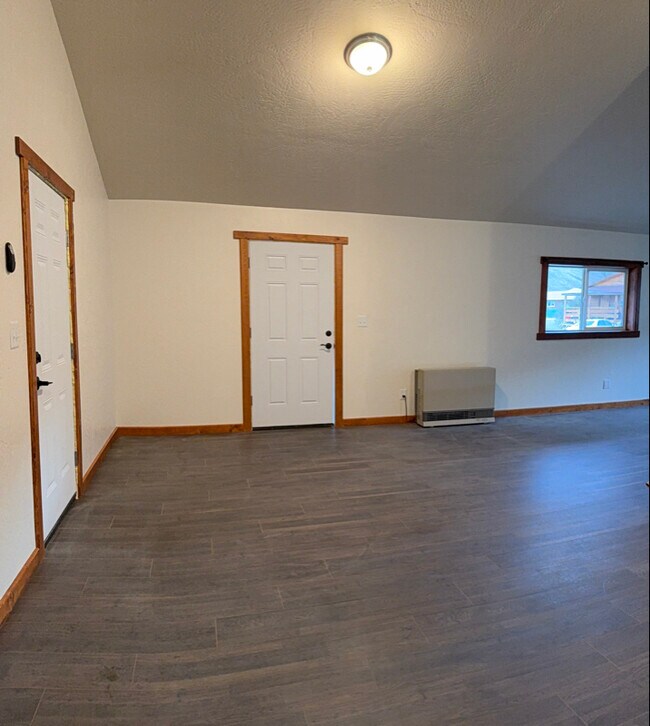 Foto del edificio - 278 Wickes Rd