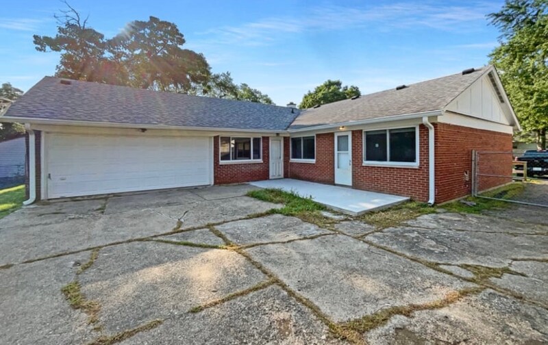 Primary Photo - 19 Crestview Dr