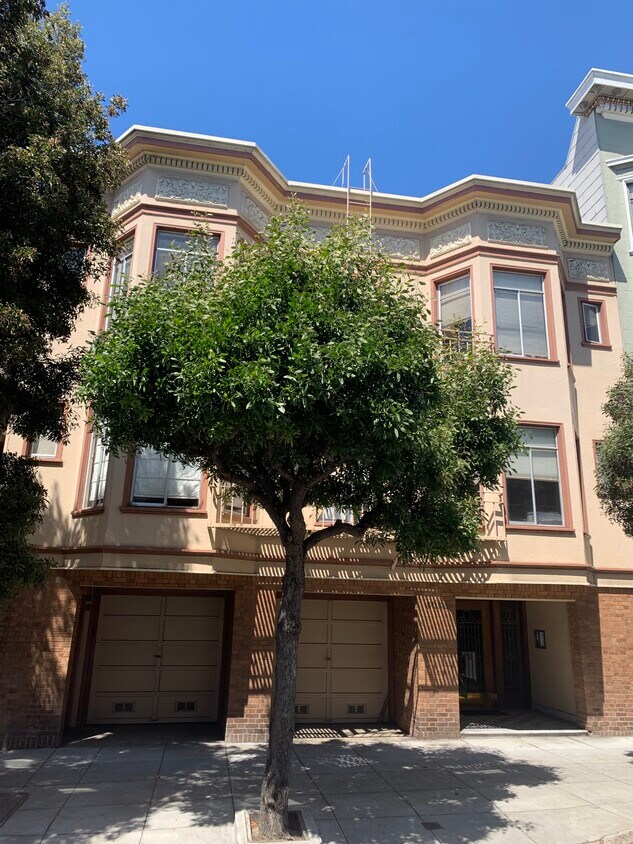 Building Photo - 3033 Franklin St