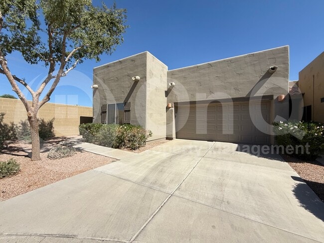 Photo - 440 S Val Vista Dr Townhome