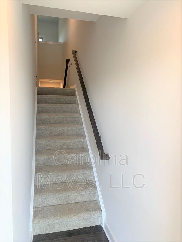 Building Photo - 105 Eagle Wood Dr