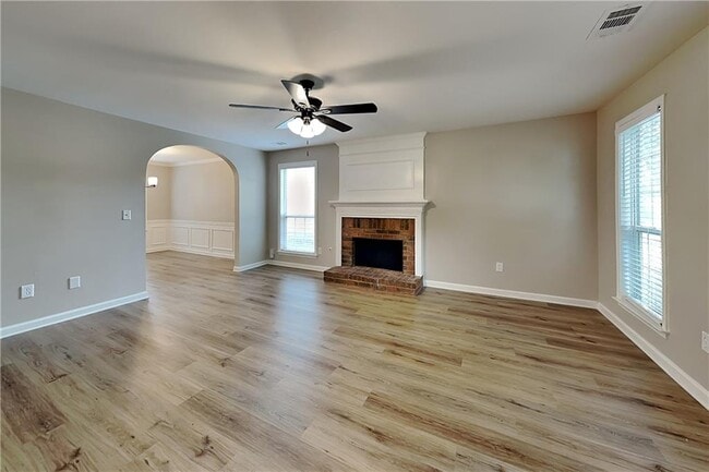 Building Photo - 2250 Winthrope Way Dr