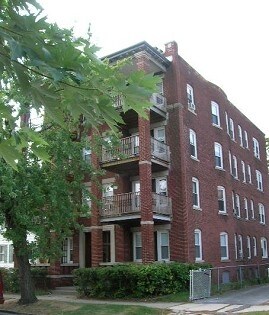 Primary Photo - 66 Sorrento St