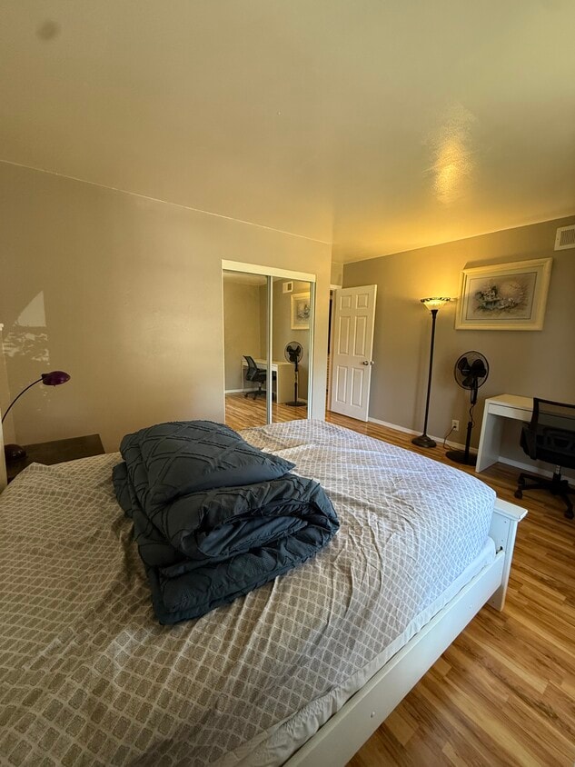 Foto del edificio - 3613 Ramona Dr