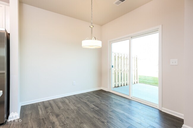 Foto del edificio - 22 Apricot Ln