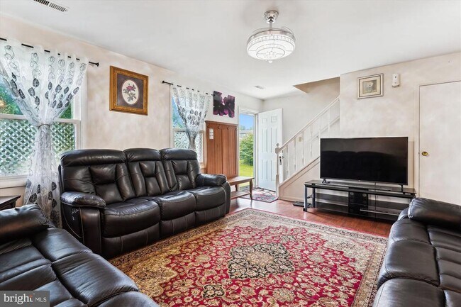 Foto del edificio - 5200 Sweet Gum Terrace