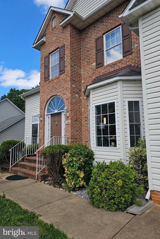 Foto del edificio - 1140 Happy Ridge Dr