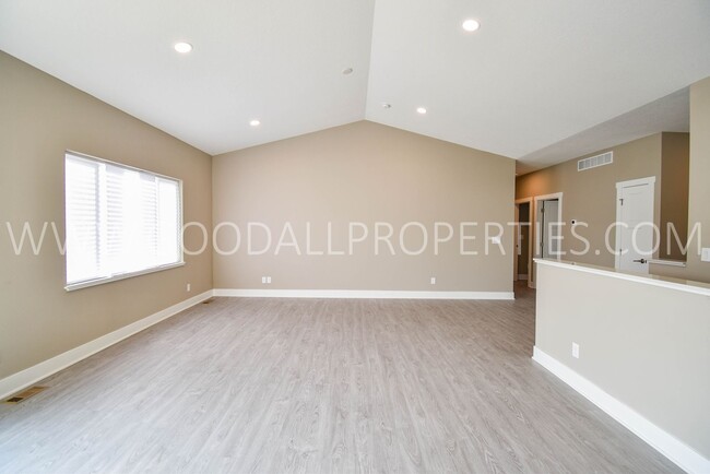 Building Photo - 4 Bedroom Ranch with a Finished Basement i...