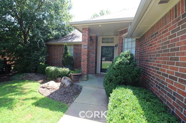Building Photo - 2808 Stonebrook Rd