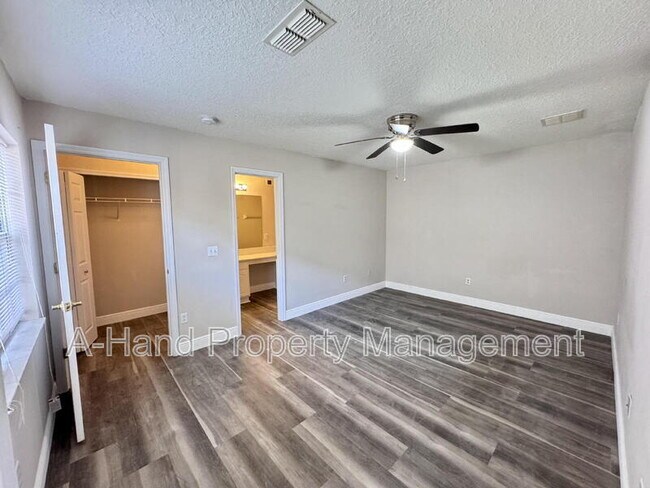 Photo - 824 Washington Palm Loop Apartment