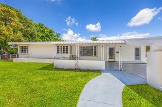 Building Photo - 1700 N Treasure Dr