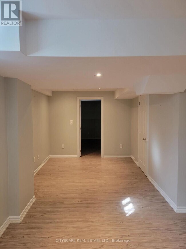 Building Photo - 593 Ray Lawson Blvd