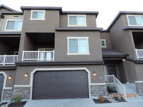 Building Photo - 759 Aspen Cir