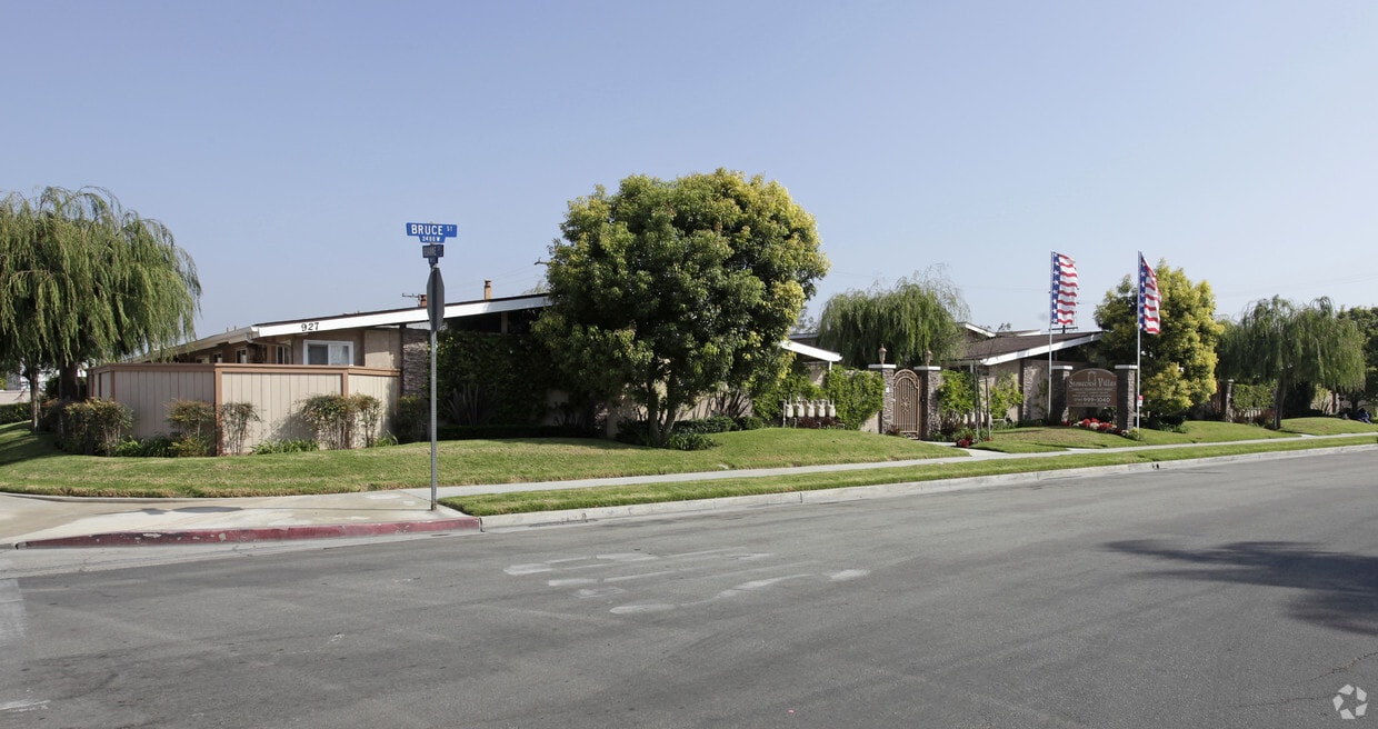 Primary Photo - Palm Garden Apartments