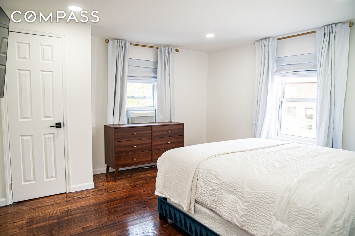 1758 Zerega Ave Unit 2, NewYorkCity, NY 10461 Room for Rent in